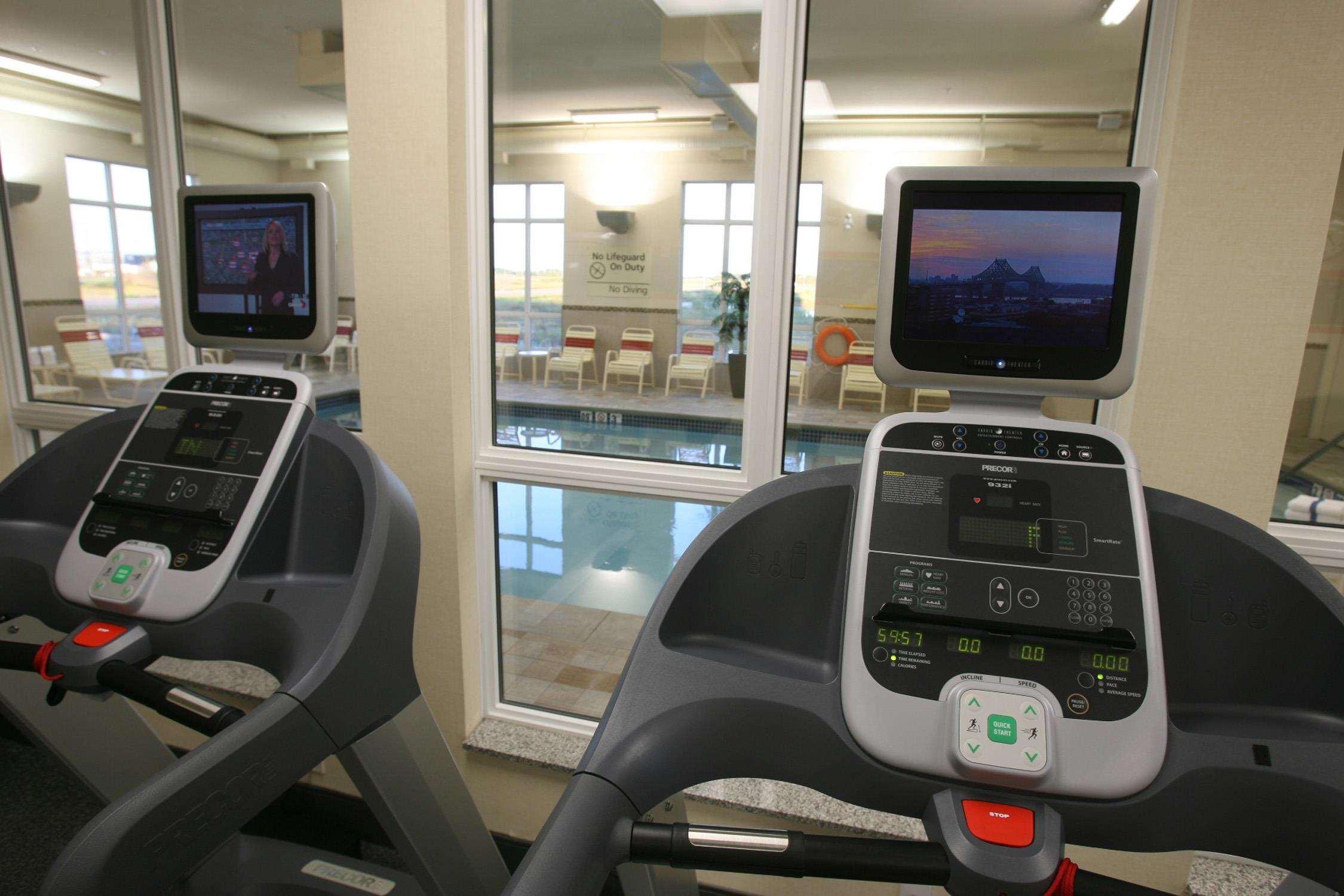 Hampton Inn & Suites Red Deer Penhold Удобства фото